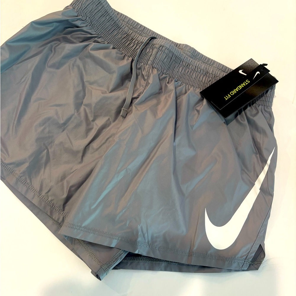 NWT Nike Ripstop Swoosh Metallic Shorts W size XS